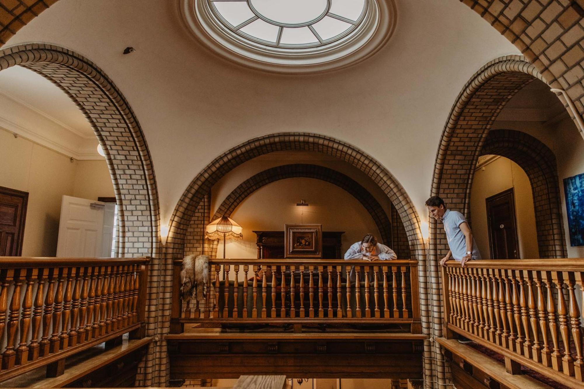Hotel Slottsvillan Хускварна Экстерьер фото